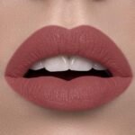 ⁦GOLDEN ROSE- 17 PINK RED 4.2g أحمر شفاه ساتان بلون الورد الذهبي⁩ - الصورة ⁦2⁩