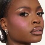 ⁦HUDA BEAUTY- BABY PINK 7.5g باليت أحمر الخدود والهايلايتر من هدى بيوتي، بتأثير فلتر التمويه⁩ - الصورة ⁦4⁩