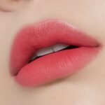 ⁦ETUDE-أحمر شفاه طويل الأمد من إتود هاوس (4 غرام)(01 SMOKY CHERRY)⁩ - الصورة ⁦4⁩