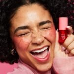 ⁦ELF- CHERRY COLA إي.إل.إف. شير فور إت تينت للخدود، لون خفيف قابل للبناء للشفاه والخدين، درجة تشيري كولا، 0.22 أونصة سائلة (6.5 مل)⁩ - الصورة ⁦4⁩